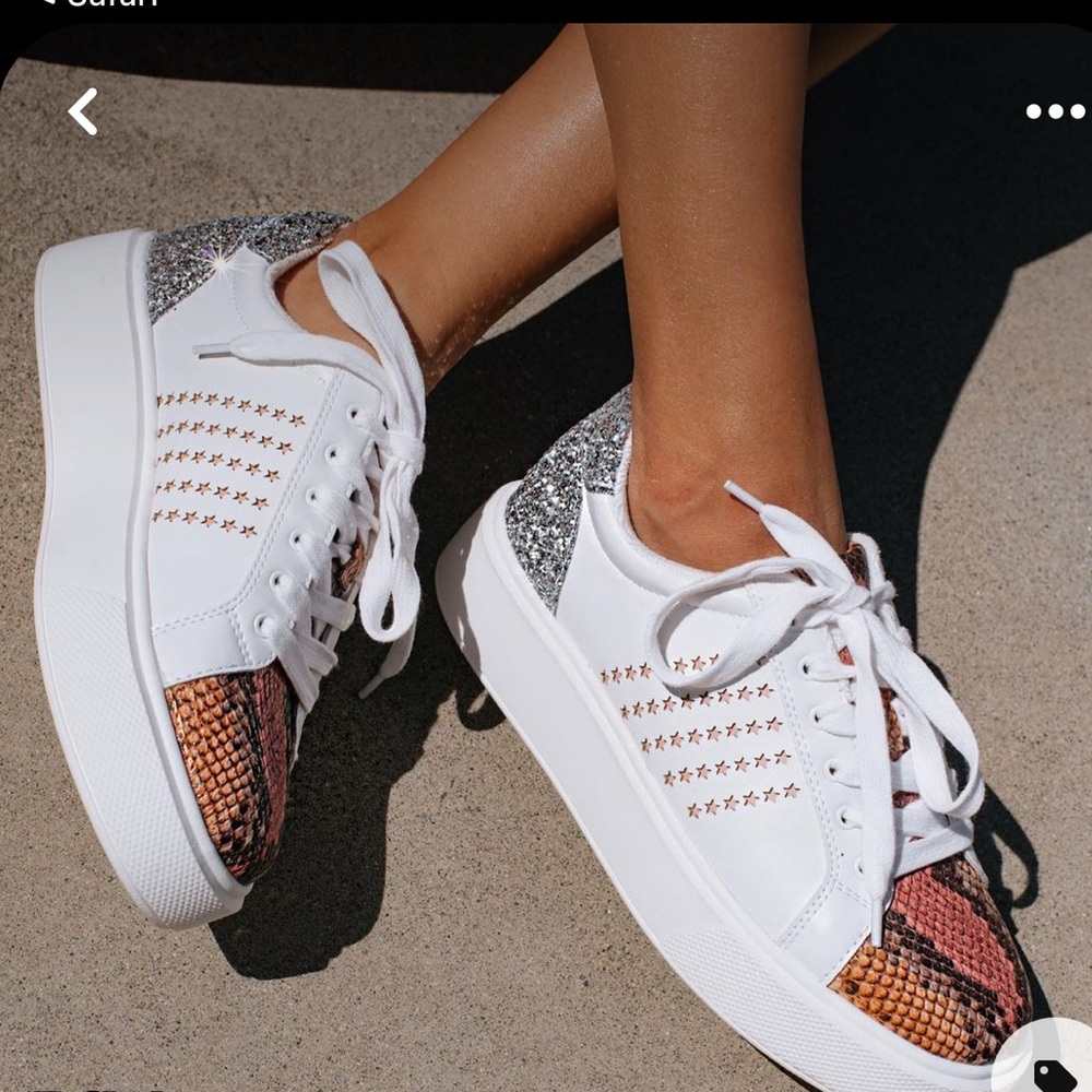 JLO JENNIFER LOPEZ Erynn
Platform Sneaker 10M/ 42